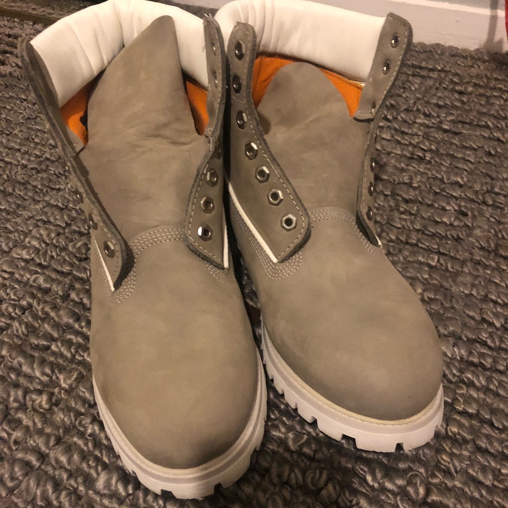 Timbs grey sz 11